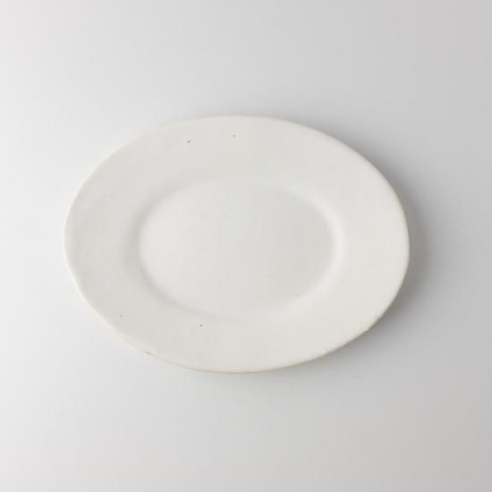 【メール便送料無料対応可】 眞砂眞砂子 オーバルリムプレート おうち 京都 - 白マット 食器