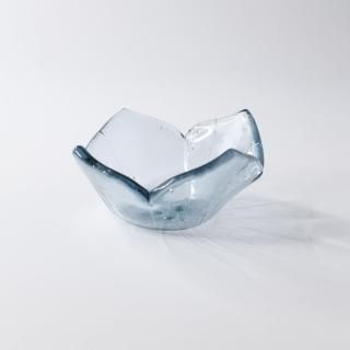 佐々木翔子 青い花模様のガラス皿2枚セット 佐々木翔子 青い花模様のガラス皿2枚セット 佐々木翔子 青い花模様