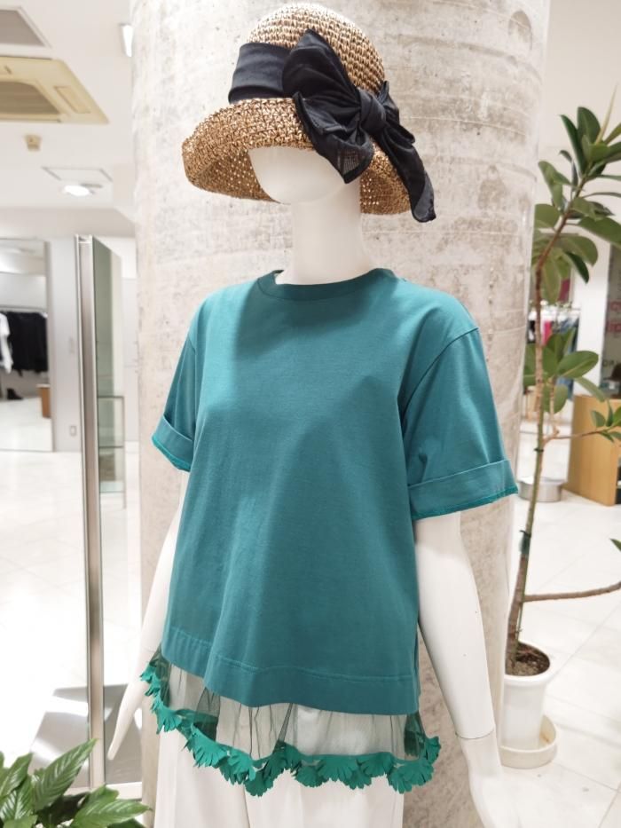 MUVEIL(ミュベール）/フラワーパーツTシャツ