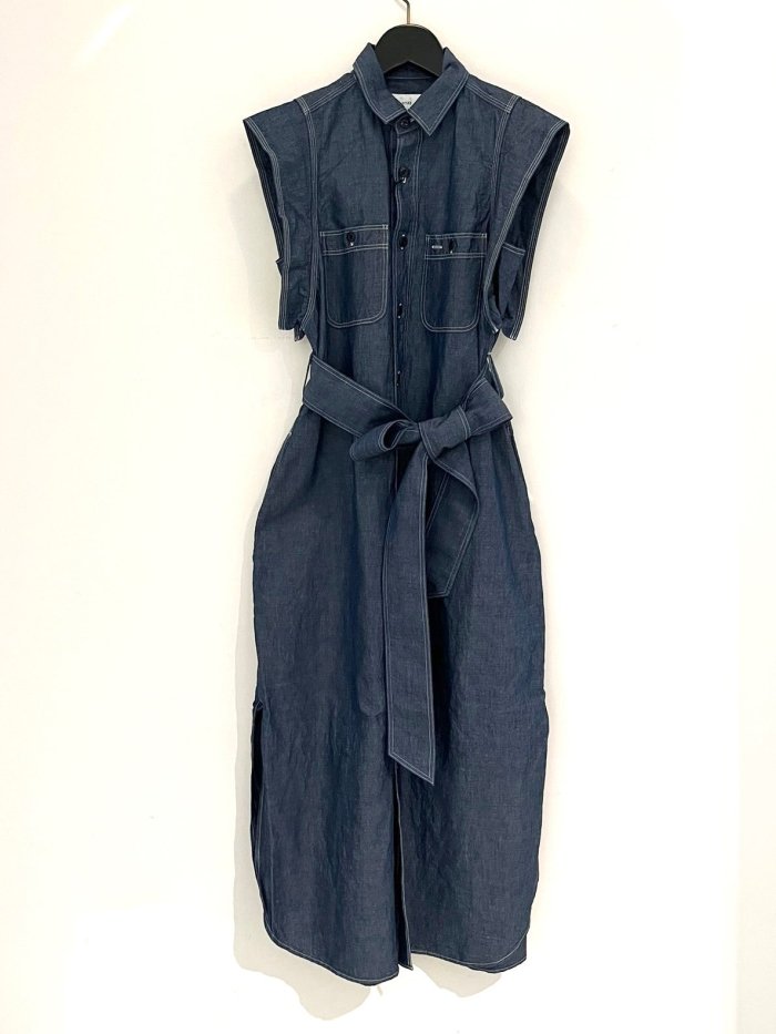 <img class='new_mark_img1' src='https://img.shop-pro.jp/img/new/icons8.gif' style='border:none;display:inline;margin:0px;padding:0px;width:auto;' />HYKE(ϥ)/CHAMBRAY DRESS