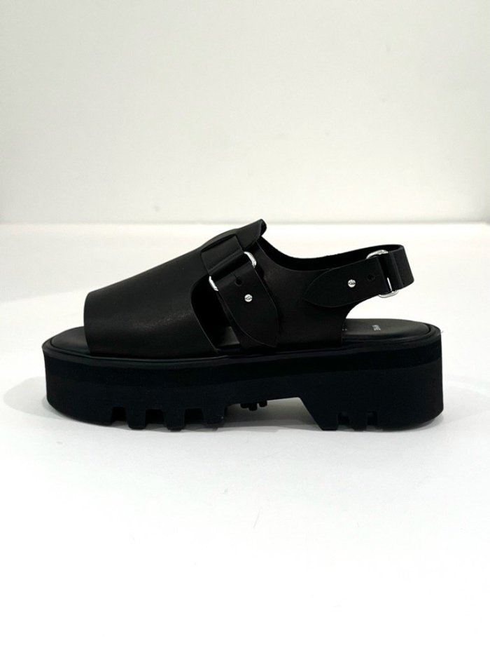 <img class='new_mark_img1' src='https://img.shop-pro.jp/img/new/icons8.gif' style='border:none;display:inline;margin:0px;padding:0px;width:auto;' />HYKE/(ϥ)OPEN TOE SANDALS