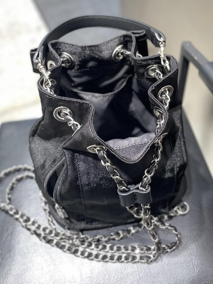 CELFORD(セルフォード)チェーンショルダーフリルサック