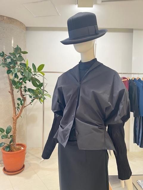 <img class='new_mark_img1' src='https://img.shop-pro.jp/img/new/icons20.gif' style='border:none;display:inline;margin:0px;padding:0px;width:auto;' />Mame Kurogouchi(¥Þ¥á¥¯¥í¥´¥¦¥Á)/Micro Pleats Shirt - black