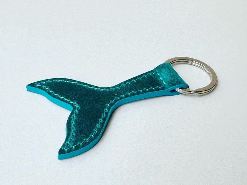 Whale Tail Key Holder / Petrol