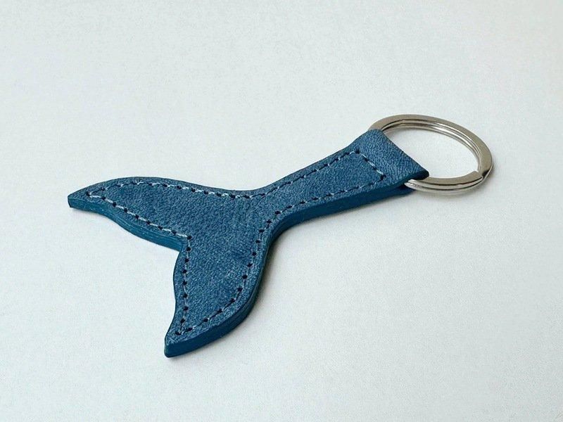 Whale Tail Key Holder / Brushed Blue