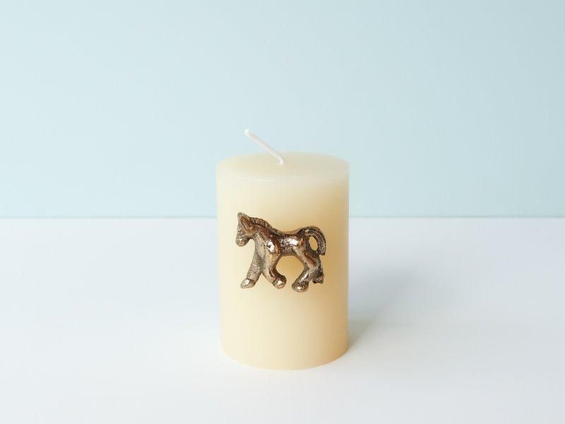 Candle Pin / Horse