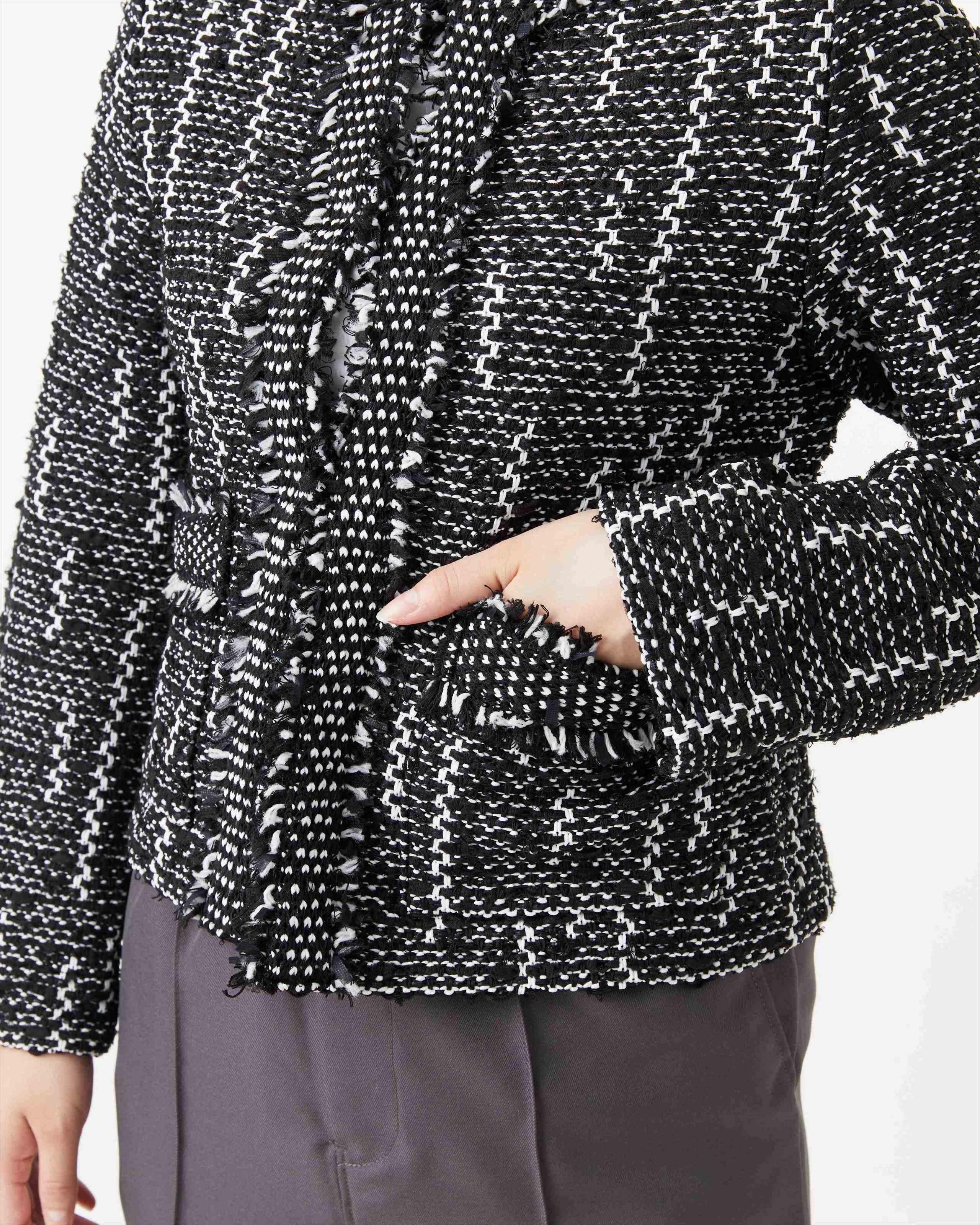 美品‼️定価10万円 アパルトモン Tweed Jacket 黒 美品‼️定価10万円 アパルトモン Tweed Jacket 黒 - メルカリ