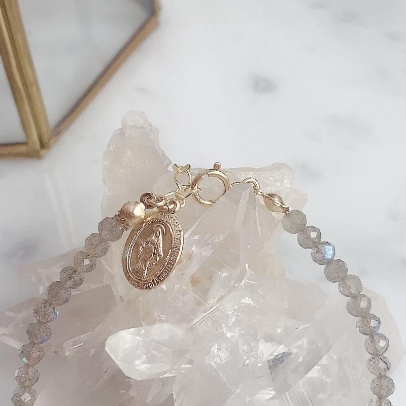 レビュー高評価のおせち贈り物 Virgin Maryラブラドライトブレスレット 天然石パワーストーン - 工芸品