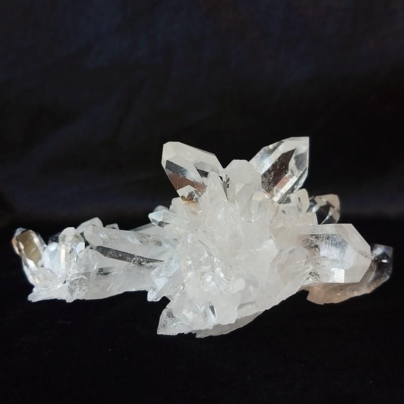 ゼッカ産スターブラリークリスタルクラスター - 天然石パワーストーン