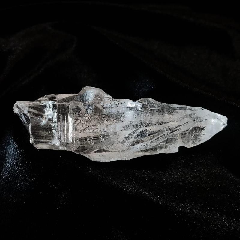 ピュアレイ レムリアンルーツ 原石 クリスタル 天然石 水晶 鉱物 一点物 レムリアンルーツクォーツ「ピュアレイ」 - 天然石