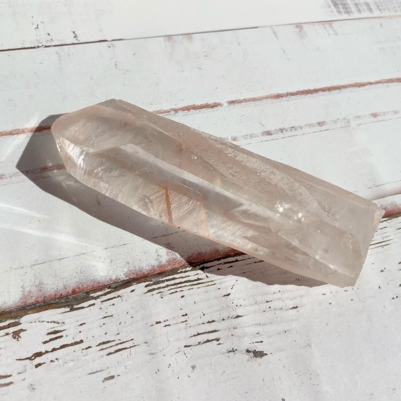 レインボー✨レムリアンシードクリスタル　ピンク ピンクレムリアンシードクリスタル(水晶)ポイント Pink Lemurian