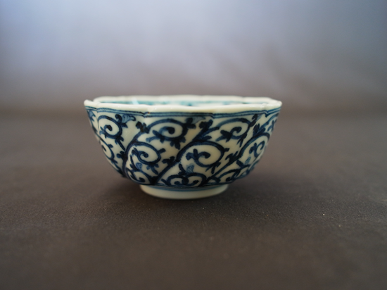 藍九谷丸紋花鳥図 小鉢 - 山本長左の器