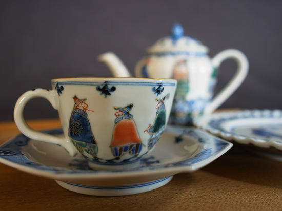 色絵異邦人 コーヒーC/S(八角) - 山本長左の器 色絵異邦人 コーヒーC/S(八角) - 山本長左の器