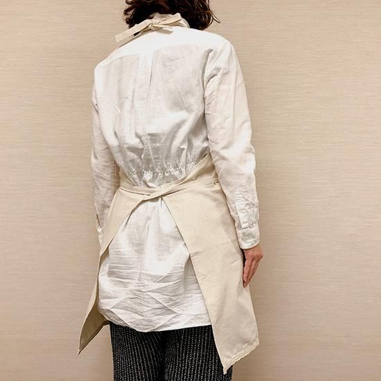 ヒスクローネ　ホワイトレースハルターエプロン ヒスクローネ ホワイトレースハルターエプロン