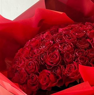 ܤ鯤β« Bouquet of 33 roses