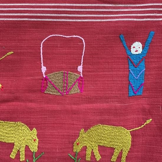 ナガ族刺繍ブランケット | NiNoi