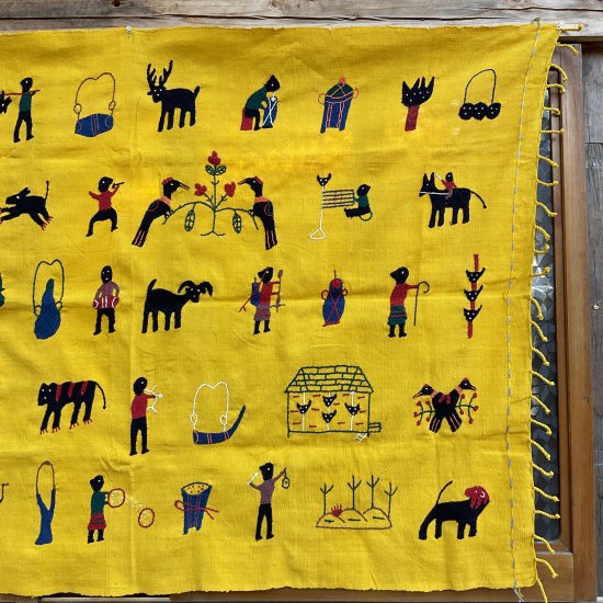 ナガ族の手刺繍 布 黄色 - Tribal Arts