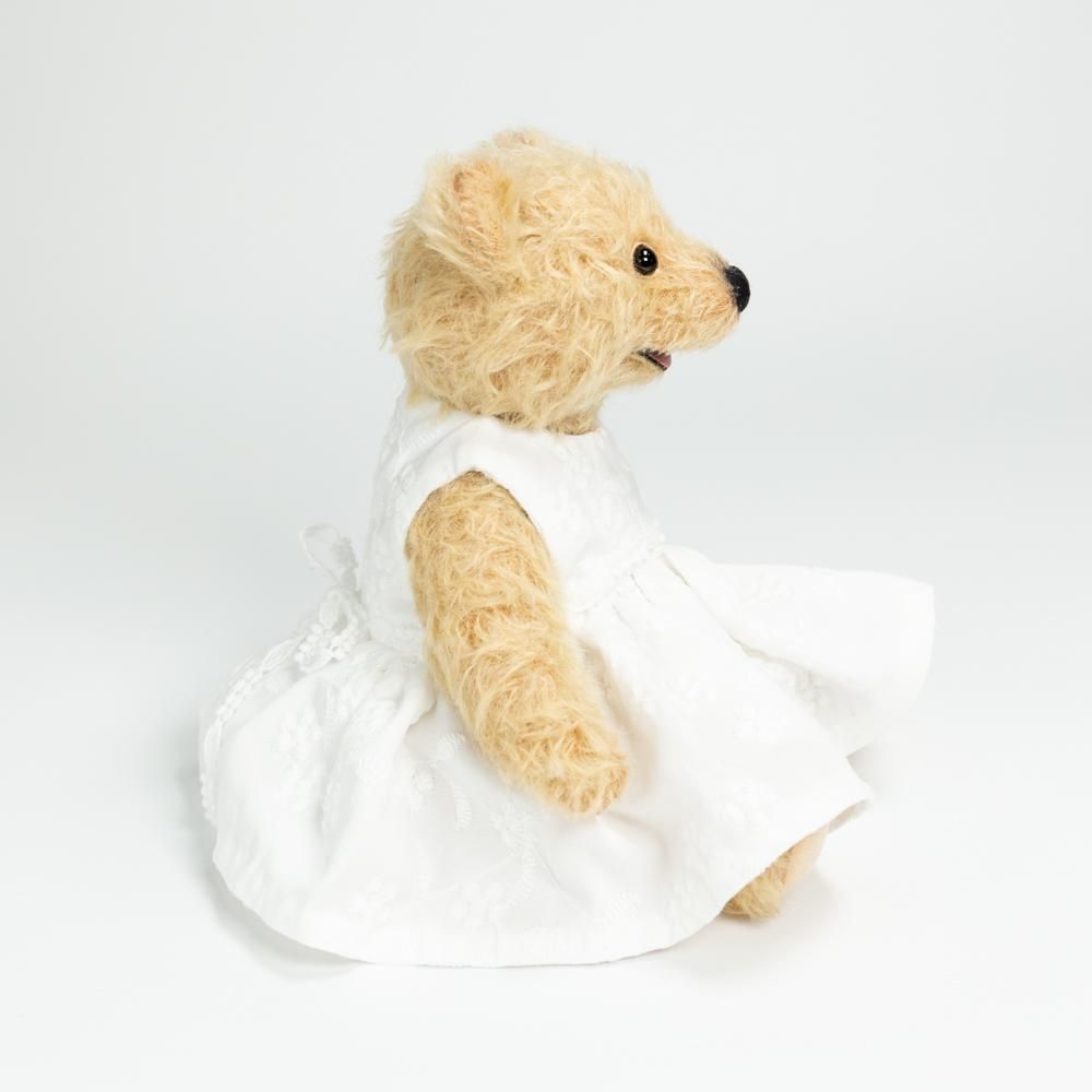 ◇76Bear◇白いワンピースのオープンマウスベア - lintupuu ◇76Bear◇白いワンピースのオープンマウスベア - lintupuu