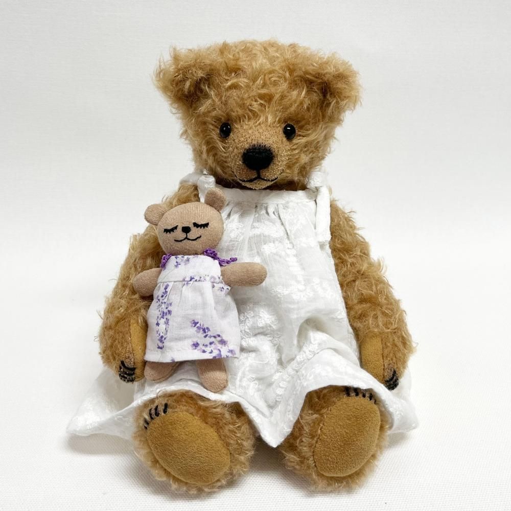 ◇nfb◇抱き枕くまちゃんと一緒(リボンドレスの子) - lintupuu