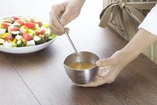 (日々ノ道具 奥田金物) あけび　盛りカゴ あけび 盛りかご 03 赤棒 小判スカシ 小｜国産 収納｜FRANK