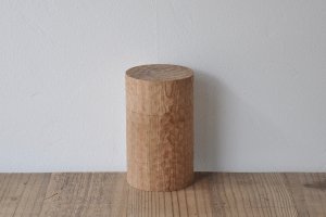 木製茶筒　一刀彫