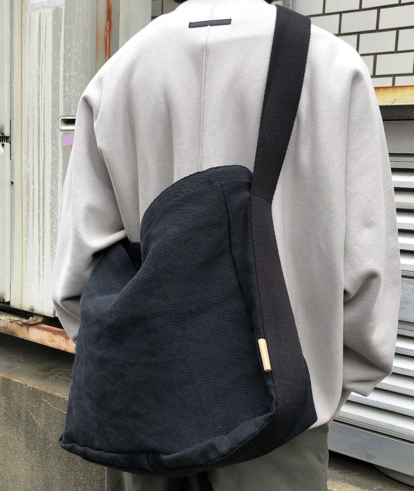 Hender Scheme (エンダースキーマ) / square shoulder bag small