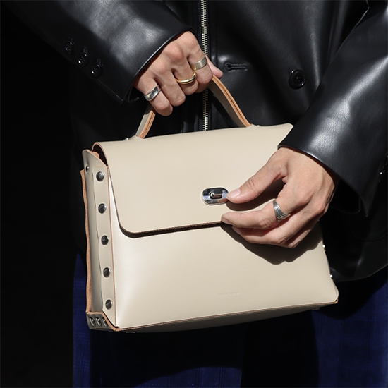 Hender Scheme (エンダースキーマ) / assemble hand bag flap M Hender Scheme (エンダースキーマ) / assemble hand bag flap M