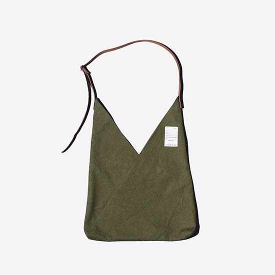 <img class='new_mark_img1' src='https://img.shop-pro.jp/img/new/icons13.gif' style='border:none;display:inline;margin:0px;padding:0px;width:auto;' />go-getter (å) / V-CUT shoulder Bag - #10