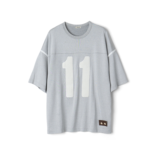 <img class='new_mark_img1' src='https://img.shop-pro.jp/img/new/icons13.gif' style='border:none;display:inline;margin:0px;padding:0px;width:auto;' />refomed (եå) / 11 FOOTBALL TEE - GRAY