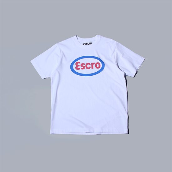 <img class='new_mark_img1' src='https://img.shop-pro.jp/img/new/icons13.gif' style='border:none;display:inline;margin:0px;padding:0px;width:auto;' />FAUX / GRAPHIC TEE (escro) - WHITE