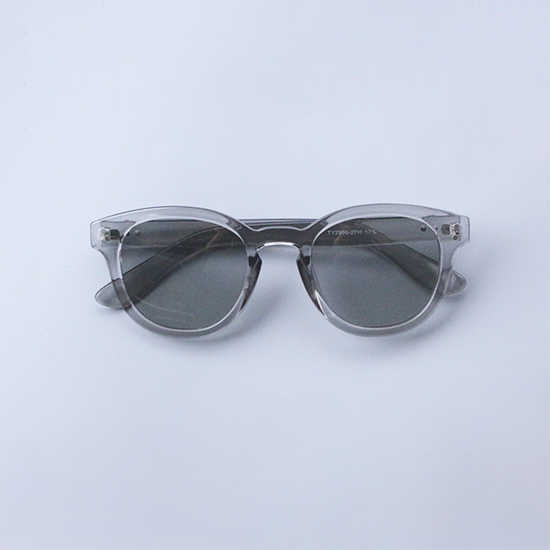 <img class='new_mark_img1' src='https://img.shop-pro.jp/img/new/icons13.gif' style='border:none;display:inline;margin:0px;padding:0px;width:auto;' />NOC EYEGEAR /  BOSTON - CLEAR GRAY 