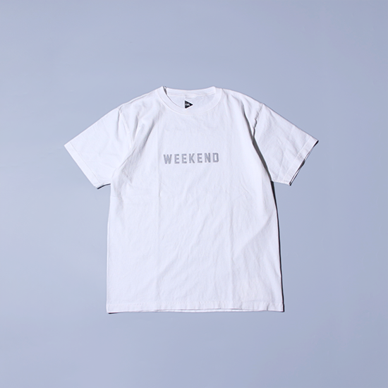 <img class='new_mark_img1' src='https://img.shop-pro.jp/img/new/icons13.gif' style='border:none;display:inline;margin:0px;padding:0px;width:auto;' />FUNG (ե) / PRINT Tee (WEEK END) - WHITE