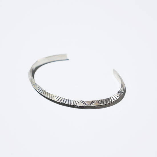 Navajo ナバホ バングル スタンプワーク 極太 NAVAJO | STAMP BANGLE | SILVER - KNOCK OUT 247