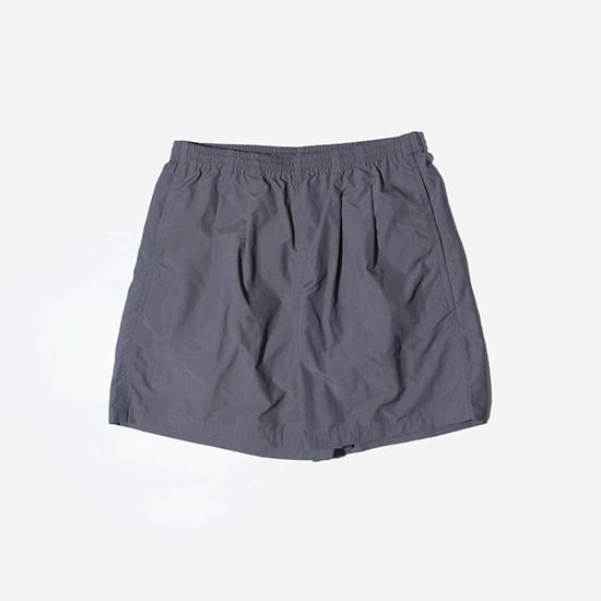 <img class='new_mark_img1' src='https://img.shop-pro.jp/img/new/icons13.gif' style='border:none;display:inline;margin:0px;padding:0px;width:auto;' />BURLAP OUTFITTER (Сåץȥեå) / TRACK SHORTS - RAVEN