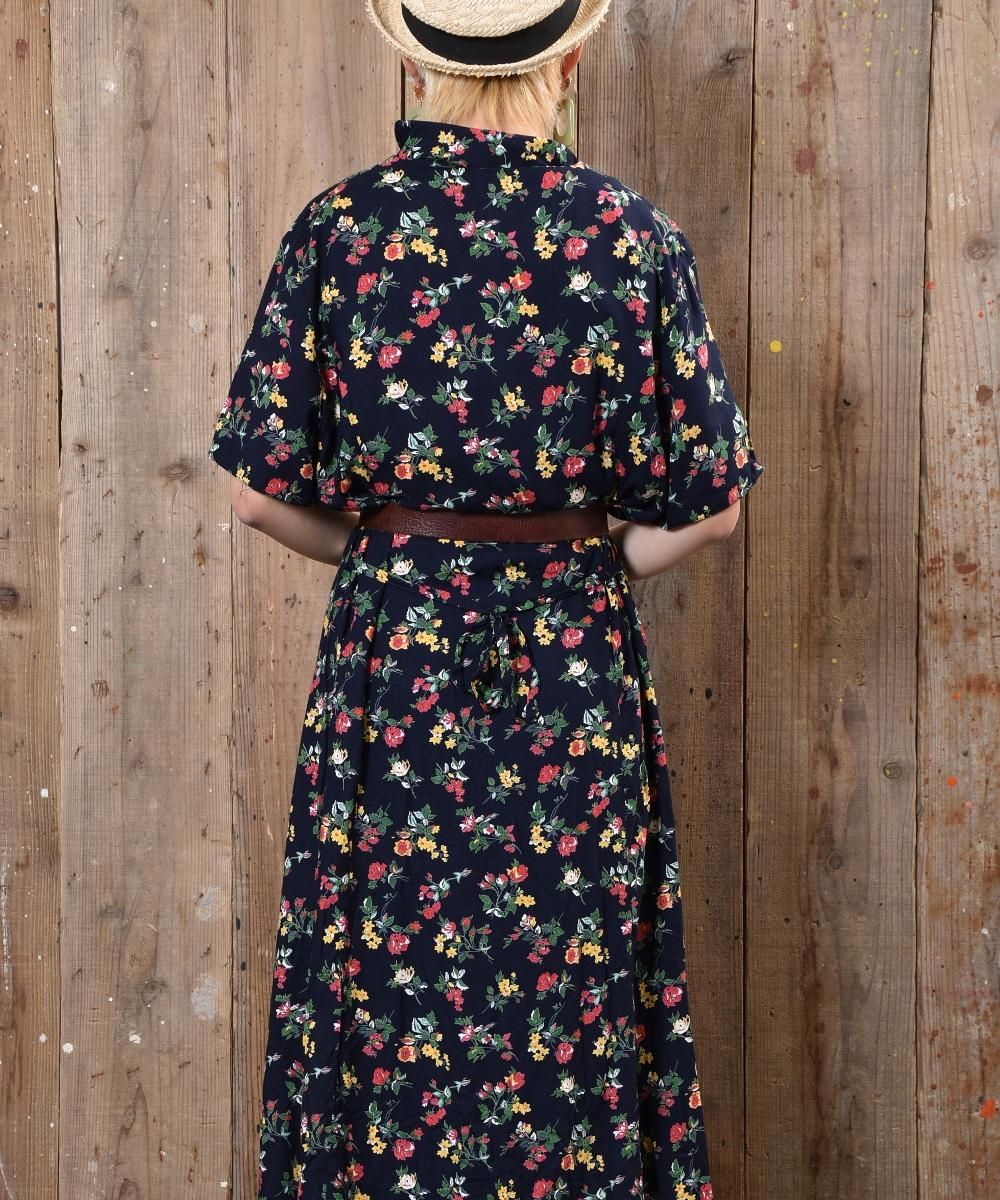 Made In Uk Short Sleeve Flour Pattern One Piece イギリス製 花柄ワンピース 古着のネット通販サイト 古着屋グレープフルーツムーン Grapefruitmoon Onlineshop ヴィンテージアイテム レトロファッション