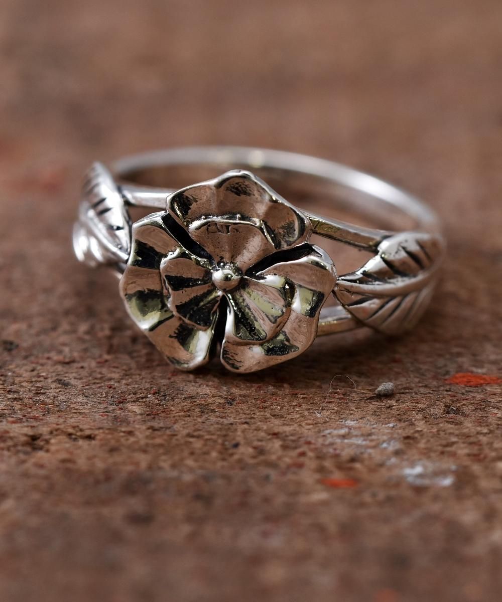 花模様 シルバーリング 約17号ヴィンテージ 花模様 シルバーリング 約17号ヴィンテージ