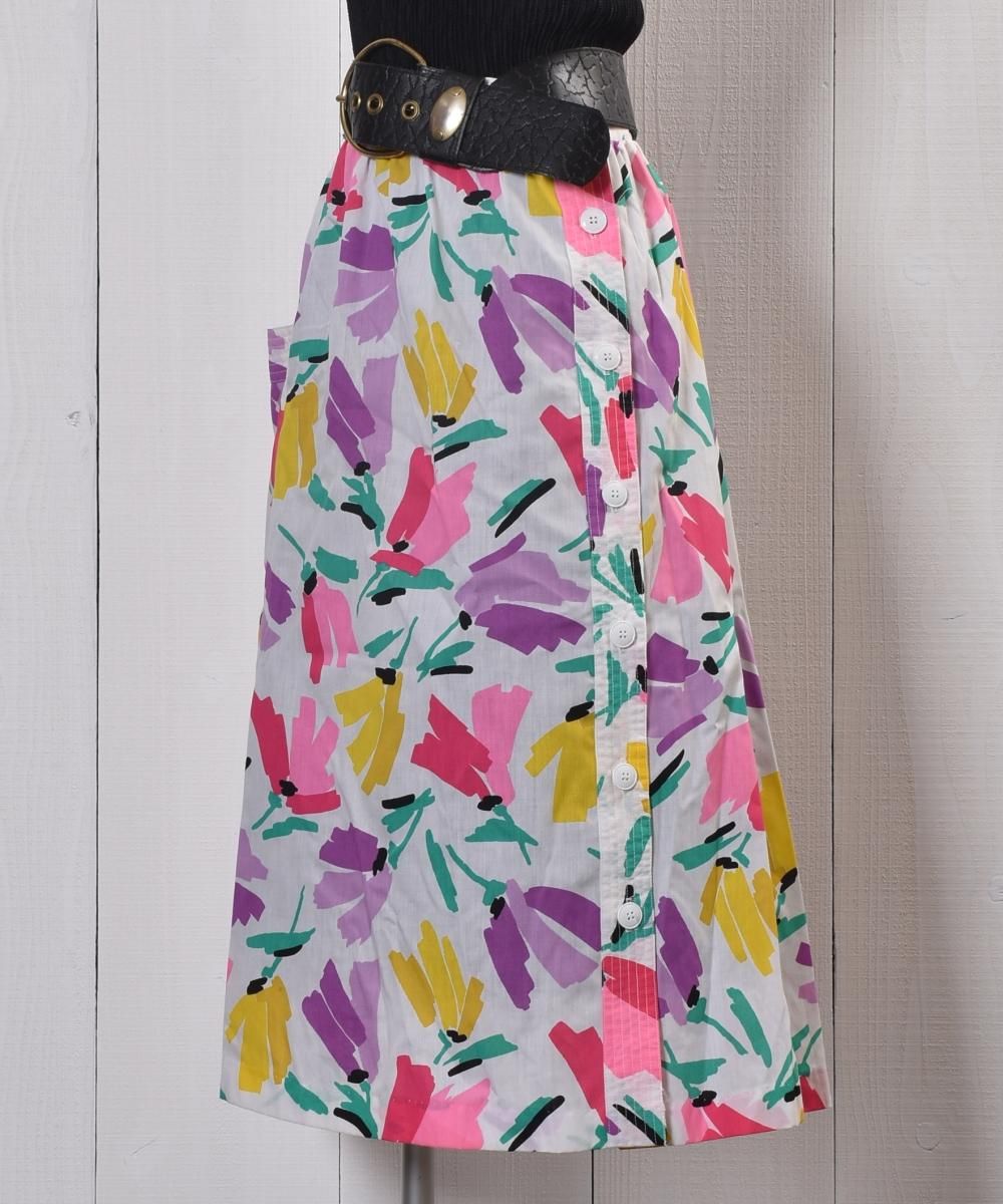 Pop Artistic Flower Pattern Skirt ポップデザイン 花の総柄スカート ホワイト系 古着のネット通販サイト 古着屋グレープフルーツムーン Grapefruitmoon Onlineshop ヴィンテージアイテム レトロファッション