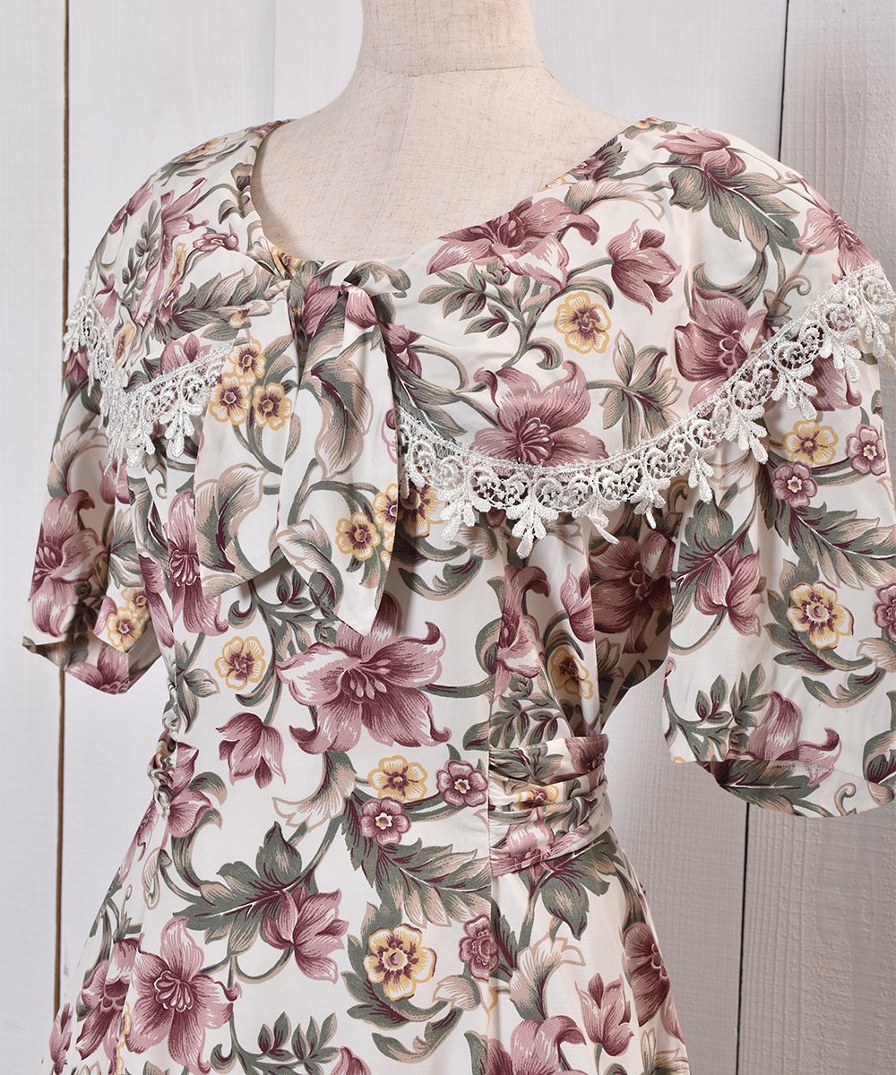 70'80ǣ Frill Big Ribbon Collor Flower Dress | ܥӥå  ɥ쥹ͥ