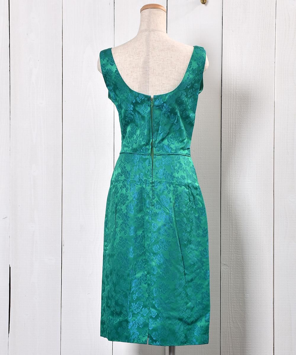 50 S Rose Pattern Cocktail Dress 50年代 バラ柄 カクテル ドレス 古着のネット通販サイト 古着屋グレープフルーツムーン Grapefruitmoon Onlineshop ヴィンテージアイテム レトロファッション 50 S Rose Pattern Cocktail Dress 50年代 バラ柄 カクテル ドレス 古着のネット通販サイト 古着屋グレープフルーツムーン Grapefruitmoon Onlineshop ヴィンテージアイテム レトロファッション
