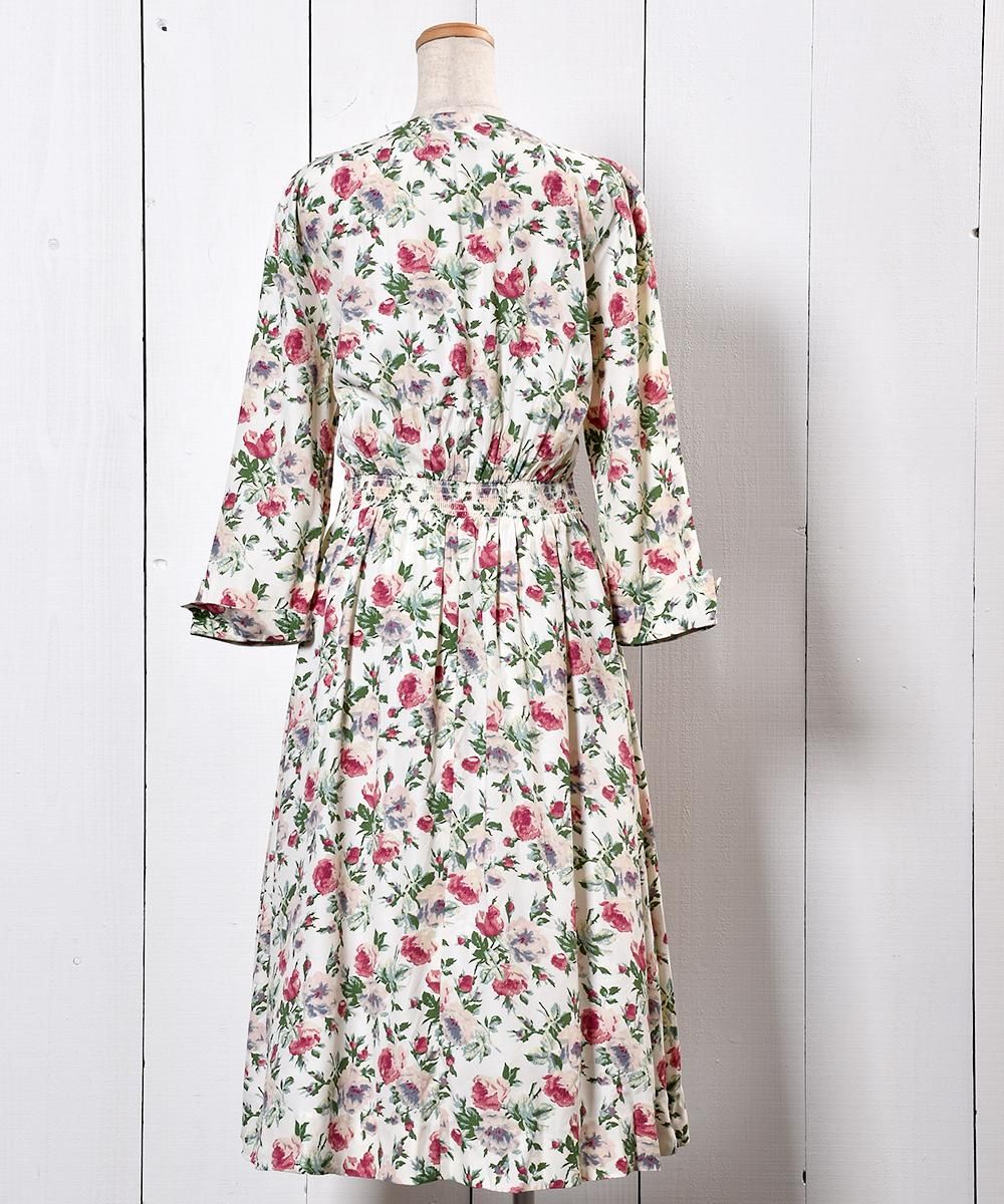 Mede In Usa Flower Square Neck One Piece アメリカ製 花柄 ワンピース 古着のネット通販サイト 古着屋グレープフルーツムーン Grapefruitmoon Onlineshop ヴィンテージアイテム レトロファッション
