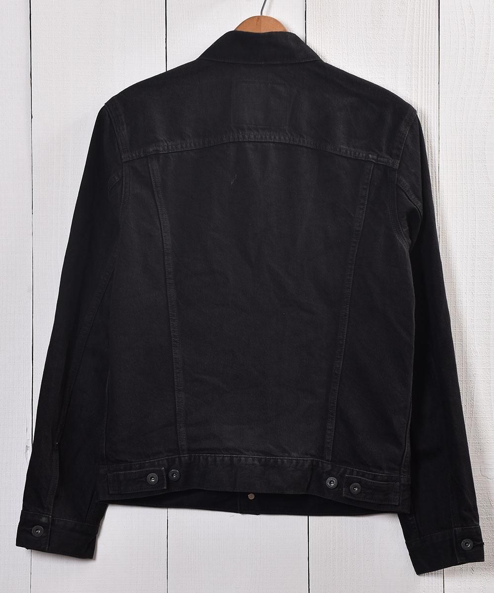 Levis Black Denimjacket リーバイス ブラック デニムジャケット ピンズ付 古着のネット通販サイト 古着屋グレープフルーツムーン Grapefruitmoon Onlineshop ヴィンテージアイテム レトロファッション Levis Black Denimjacket リーバイス ブラック デニムジャケット ピンズ付 古着のネット通販サイト 古着屋グレープフルーツムーン Grapefruitmoon Onlineshop ヴィンテージアイテム レトロファッション