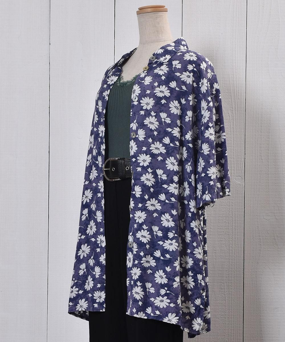 Short Sleeve Shirt Flower Pattern Cosmos Shell Button 半袖 花柄 コスモス シェルボタン 古着のネット通販サイト 古着屋グレープフルーツムーン Grapefruitmoon Onlineshop ヴィンテージアイテム レトロファッション Short Sleeve Shirt Flower Pattern Cosmos Shell Button 半袖 花柄 コスモス シェルボタン 古着のネット通販サイト 古着屋グレープフルーツムーン Grapefruitmoon Onlineshop ヴィンテージアイテム レトロファッション