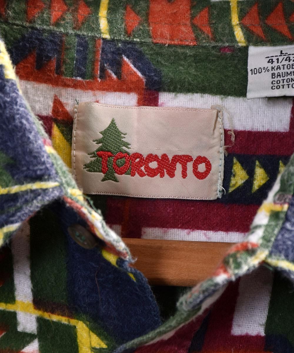 Native Pattern Euro Flannel Shirt ネイティブ柄 ユーロフランネル シャツ ドイツ製 グリーン系 古着のネット通販サイト 古着屋グレープフルーツムーン Grapefruitmoon Onlineshop ヴィンテージアイテム レトロファッション
