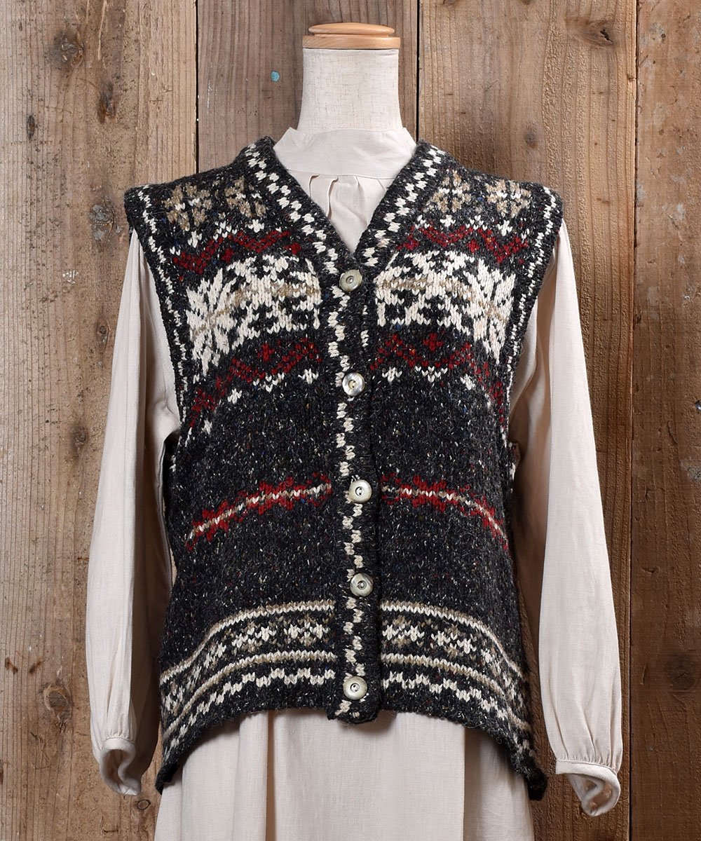  ST JOHN'S BAY Snow Pattern V Neck Knit Vestá֥ȥ硼󥺥٥ Vͥå٥ 㥳륰쥤  ͥå  岰졼ץե롼 ࡼ