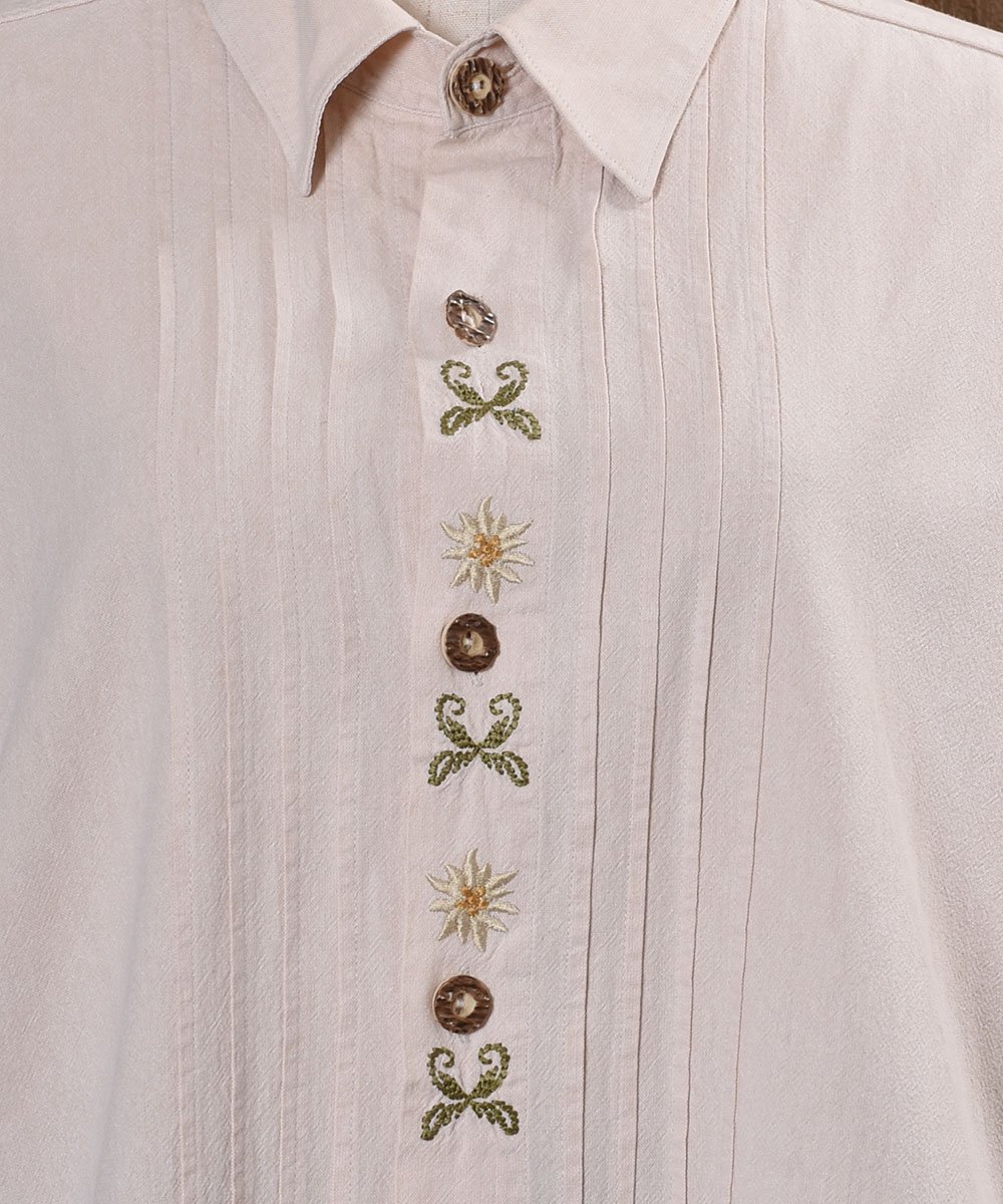 花刺繍のチロリアンシャツ