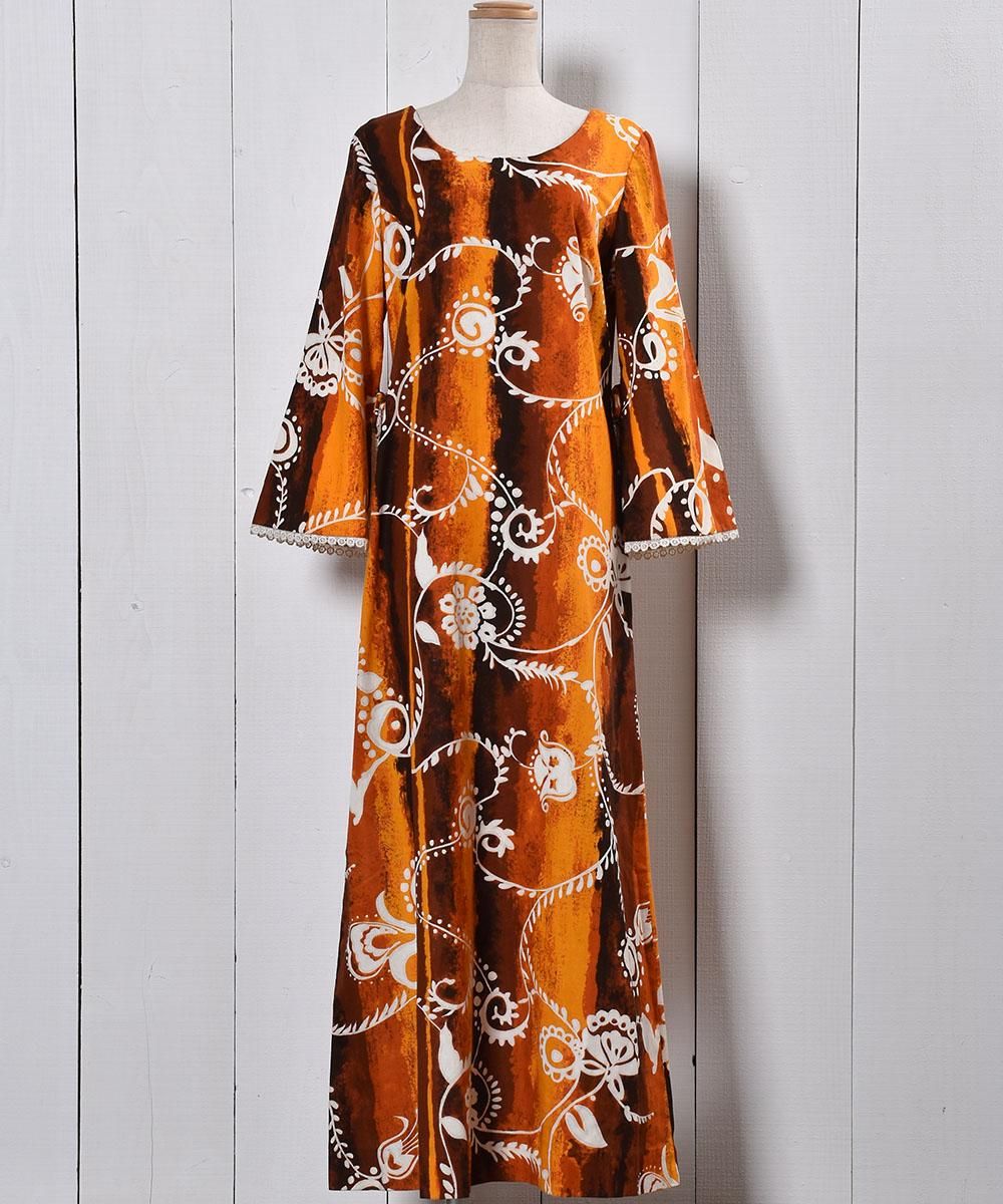 Made In Hawaii 70 S Bell Sleeve Hawaiian Dress ハワイ アメリカ製 70年代 ベルスリーブ ハワイアンドレス 古着のネット通販サイト 古着屋グレープフルーツムーン Grapefruitmoon Onlineshop ヴィンテージアイテム レトロファッション