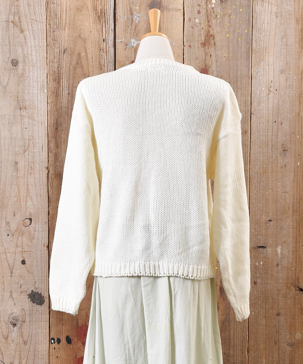 ケーブルニット 花刺繍セーター ｜Cable knit Sweater Flower 