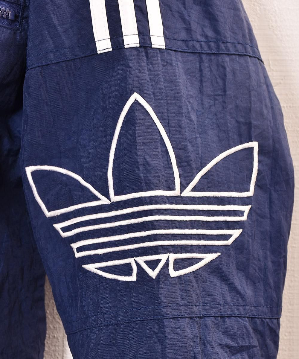 adidas ナイロンジャケット ライン&刺繍エンブレム - 古着屋 adidas ナイロンジャケット ライン&刺繍エンブレム - 古着屋