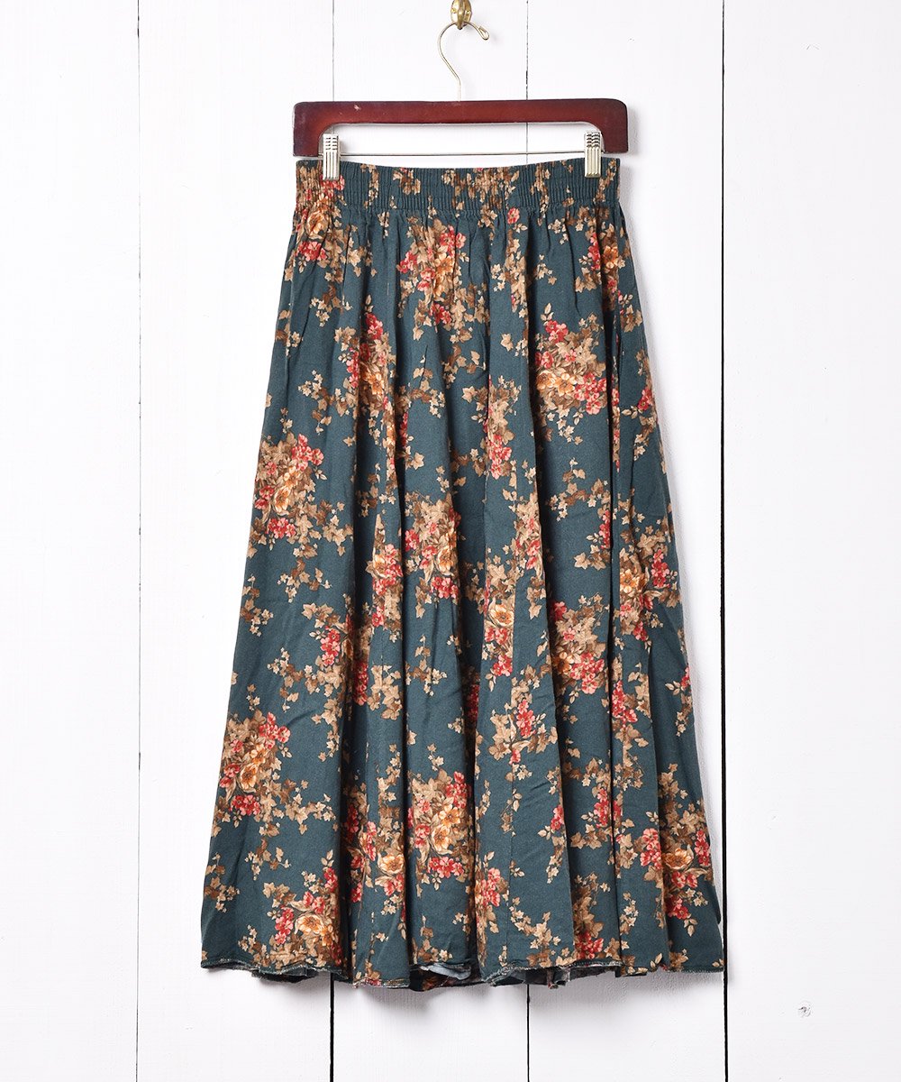 イギリス製 laura ashley 花柄 フレアスカート - 古着のネット通販