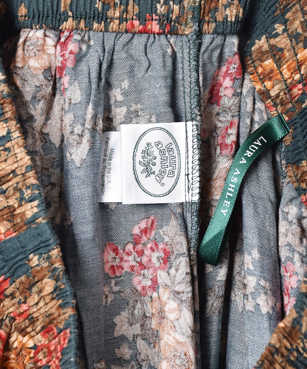 イギリス製 laura ashley 花柄 フレアスカート - 古着のネット通販